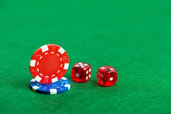 Live Blackjack table on epostoto with dealer and card layout